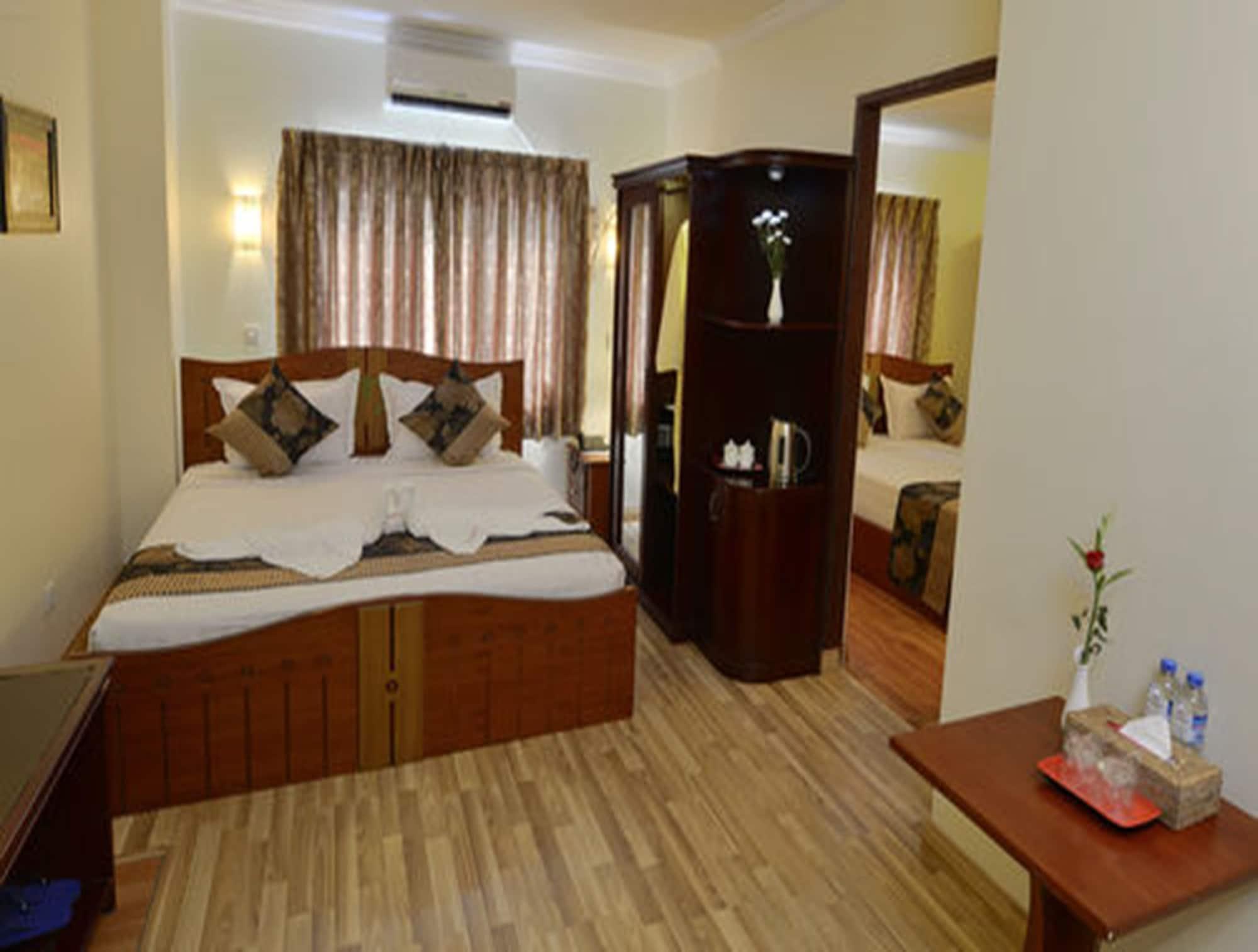 Millennium Hotel Yangon Exterior photo
