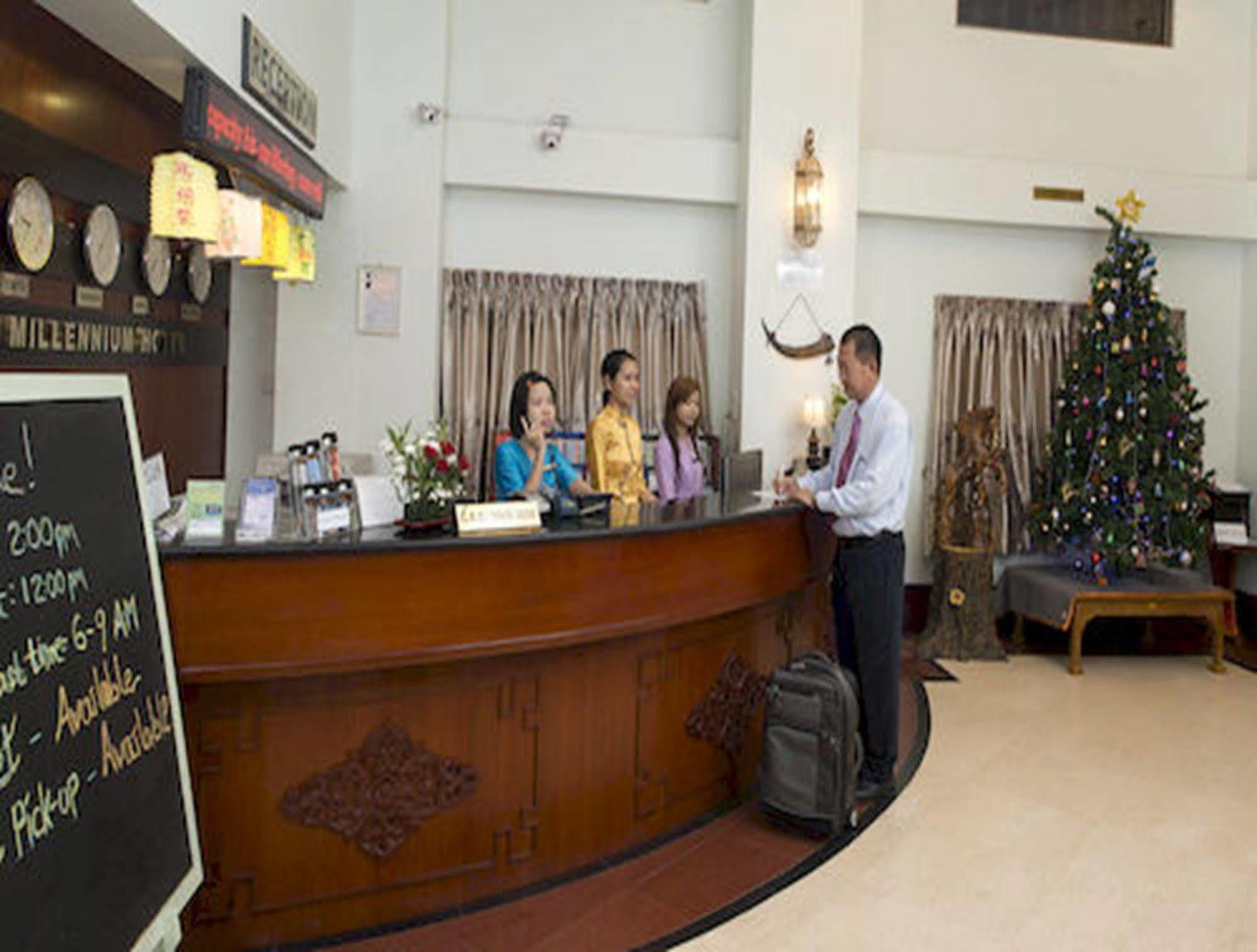Millennium Hotel Yangon Exterior photo